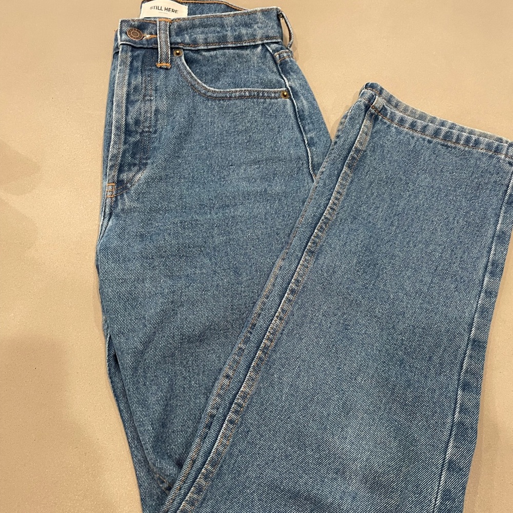Still here jeans